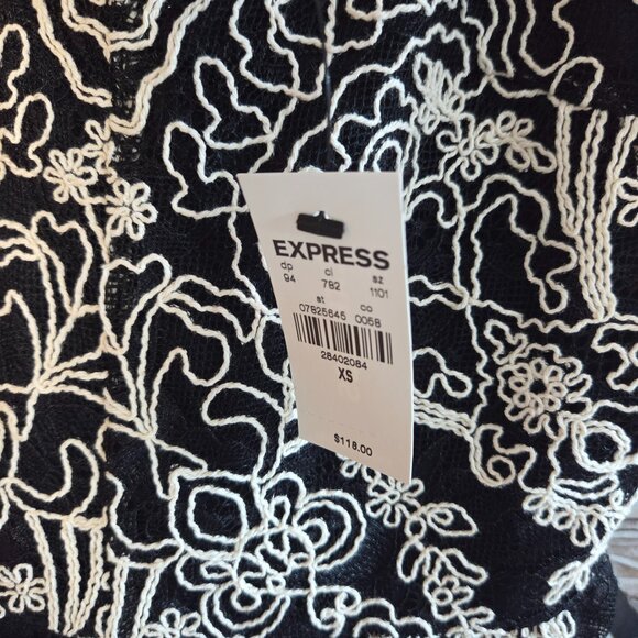 Express Dress Black cream lace floral embroidery XS NWT's - Picture 6 of 9